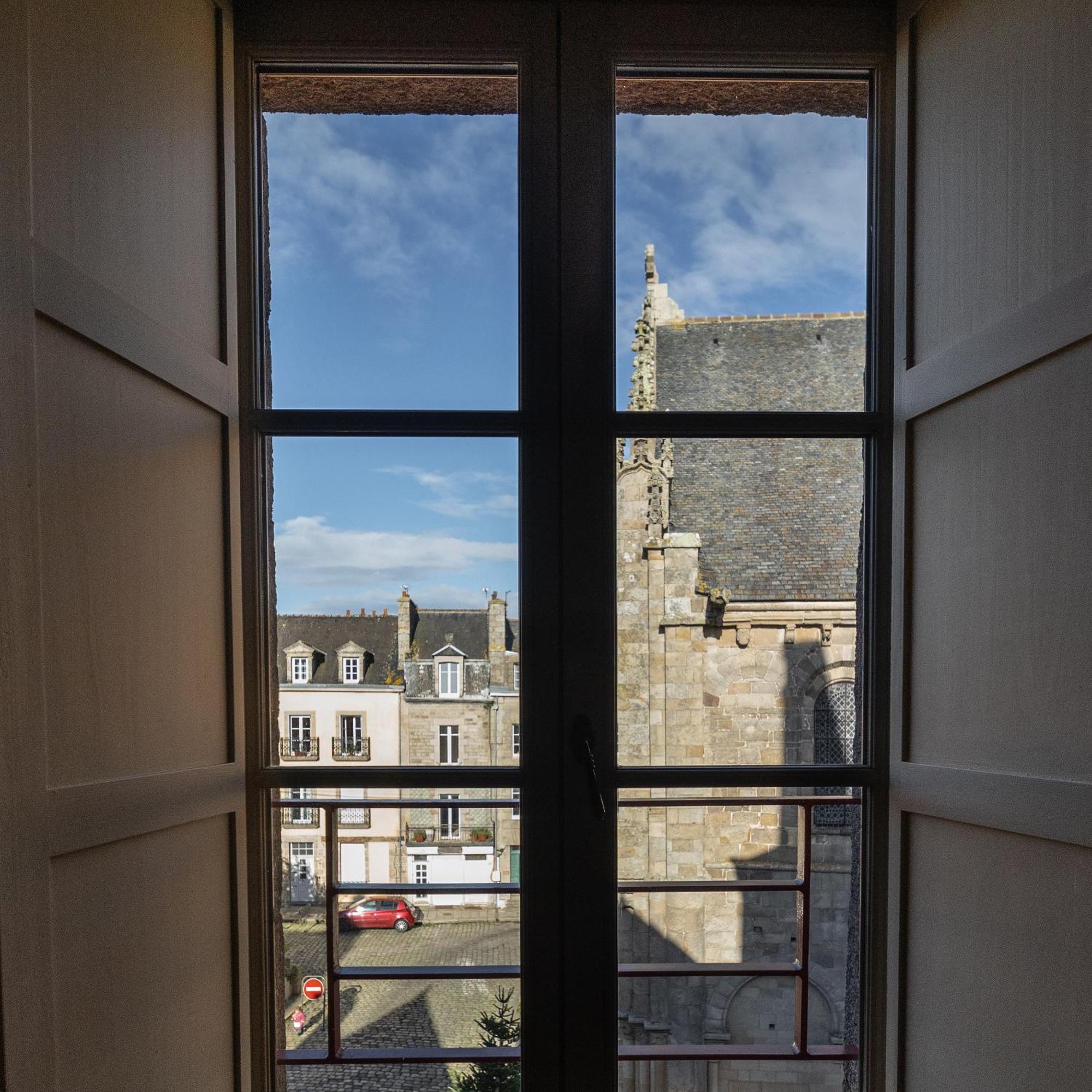 La Maison Pavie Dinan Bagian luar foto